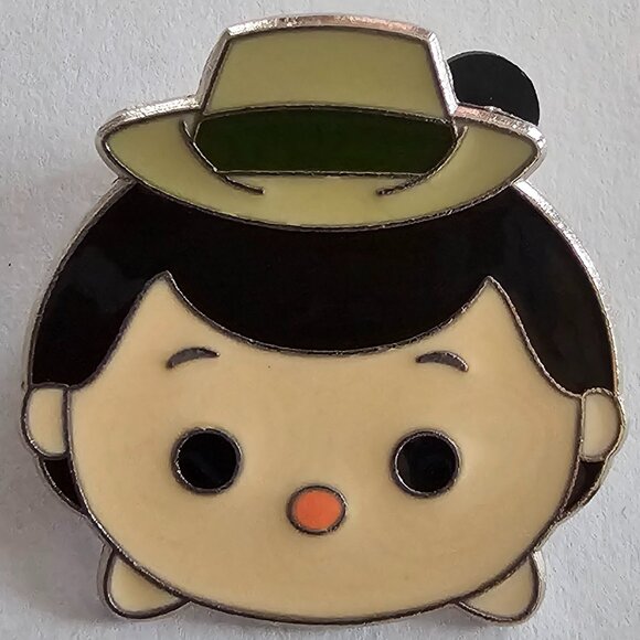 DISNEY Pin Trading ~ Disney Parks Tsum Tsum ~ Indiana Jones ~ 2017 ~ A02 - Picture 1 of 11